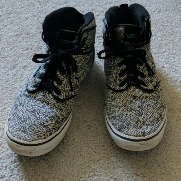 Shoes - Picture 3 of 3